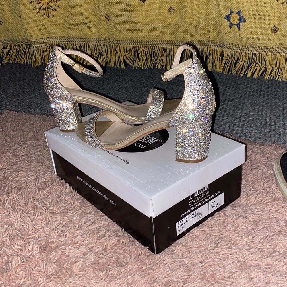 Cale/ Champagne/ De Blossom/ Size 7